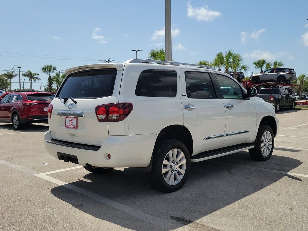 Used 2018 Toyota Sequoia Platinum AWD/4WD image 4