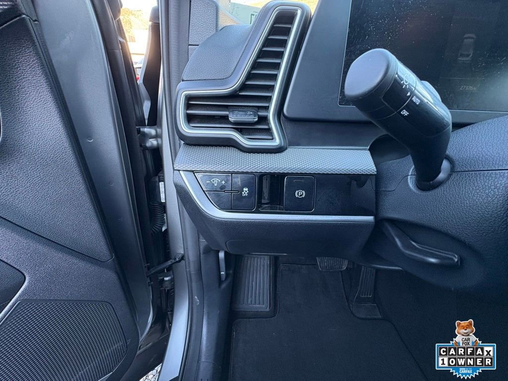 Certified 2025 Kia Sportage LX image 15
