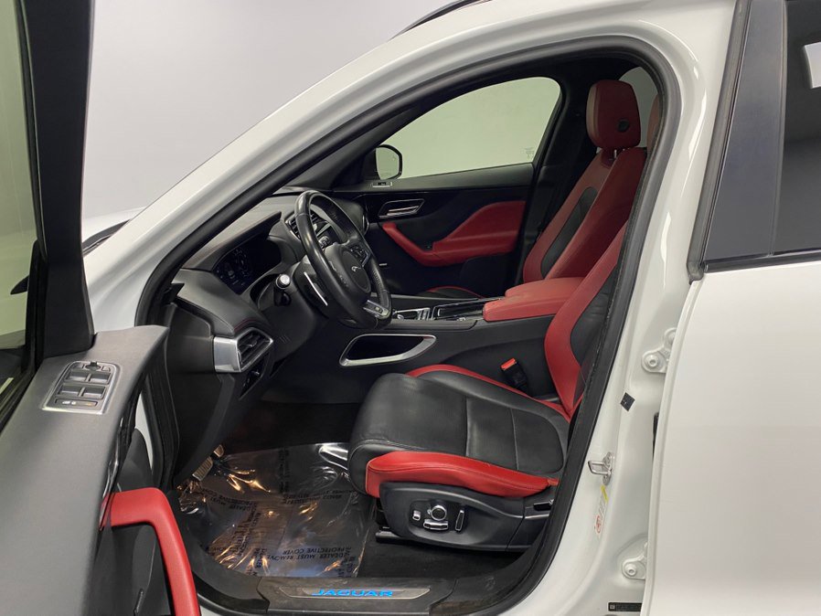 Used 2020 Jaguar F-PACE S image 20