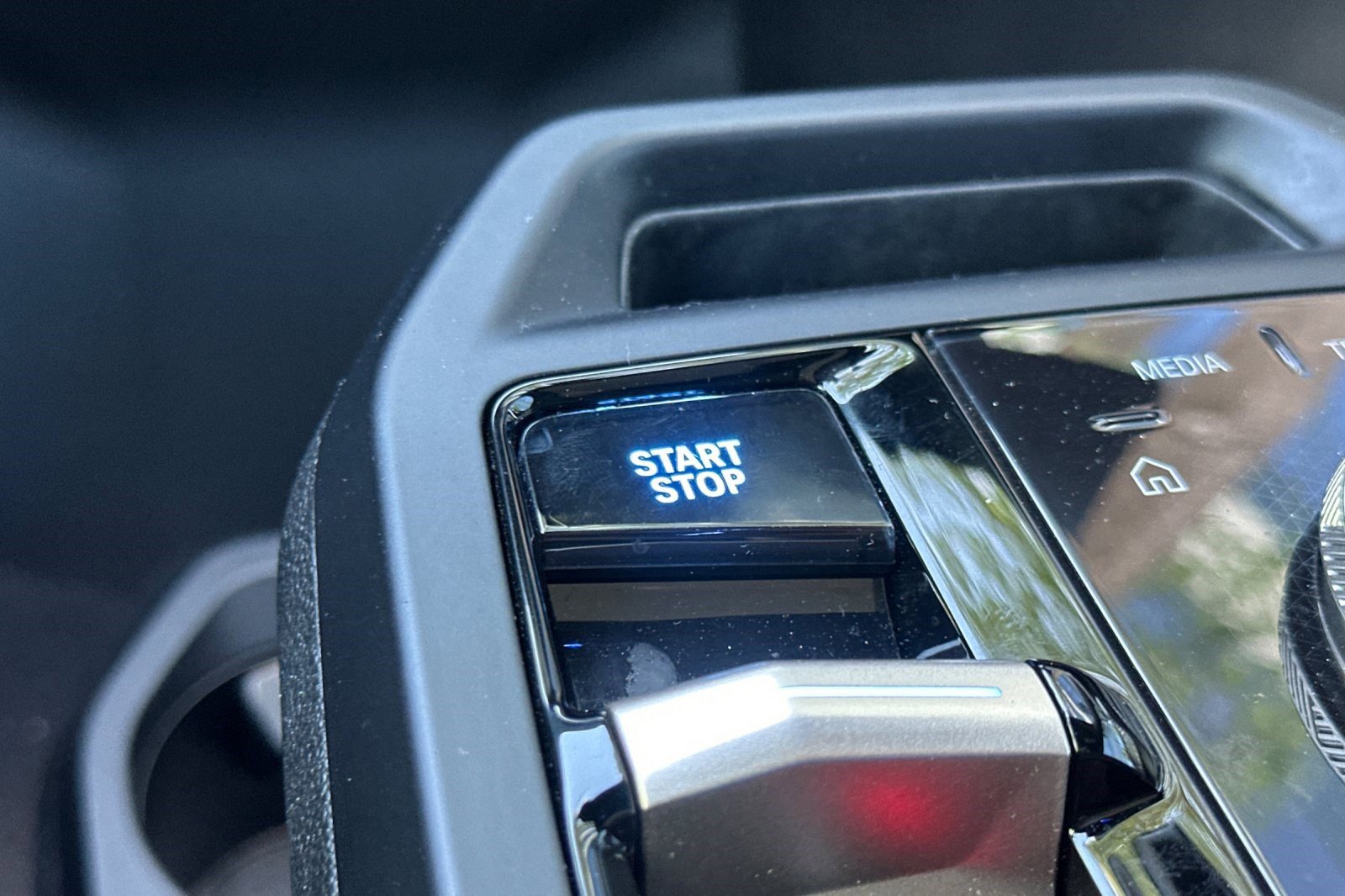 Certified 2023 BMW iX xDrive50 w/ Sport Package image 28