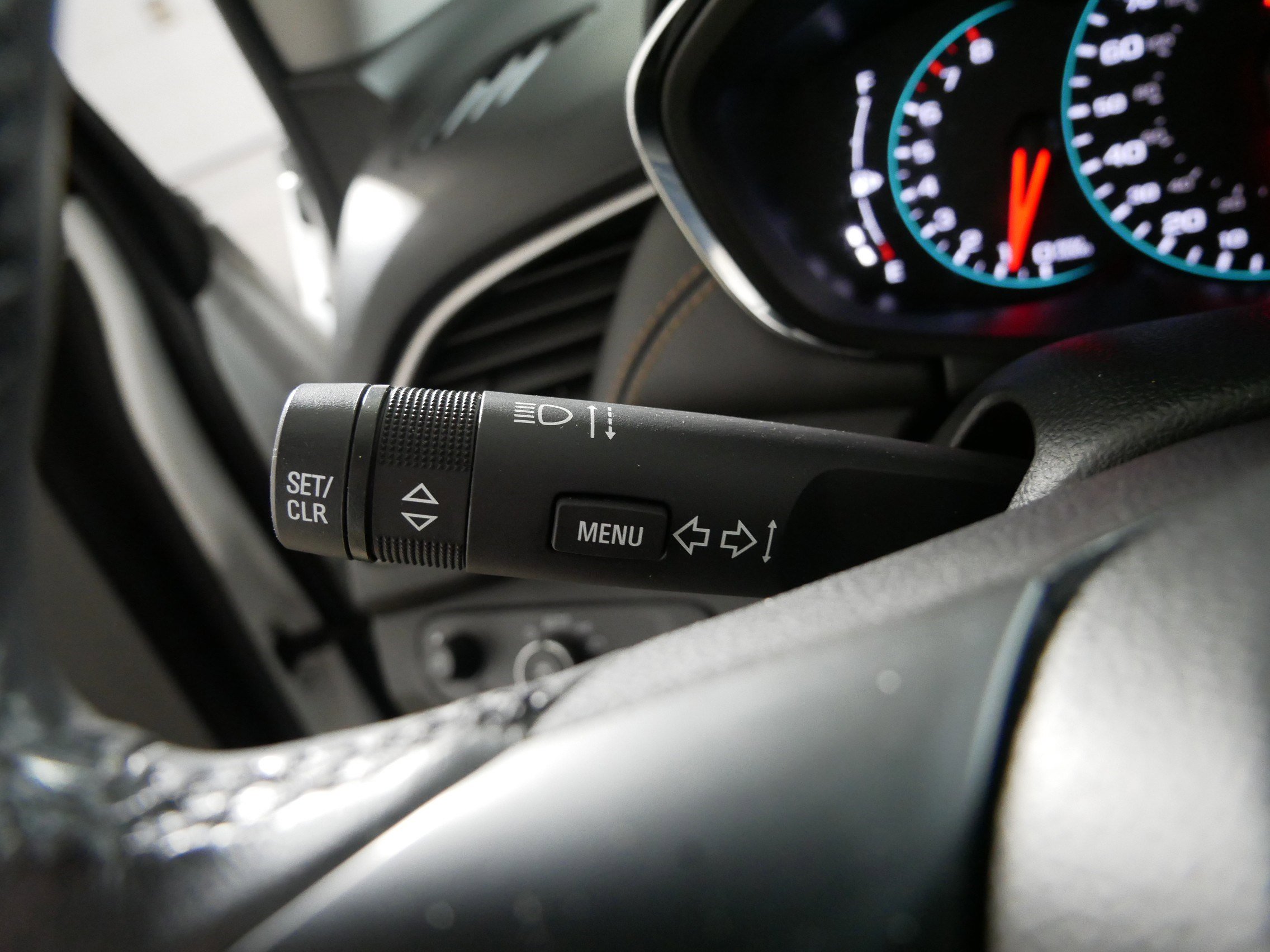 Used 2022 Chevrolet Trax LT w/ Sport Edition image 31