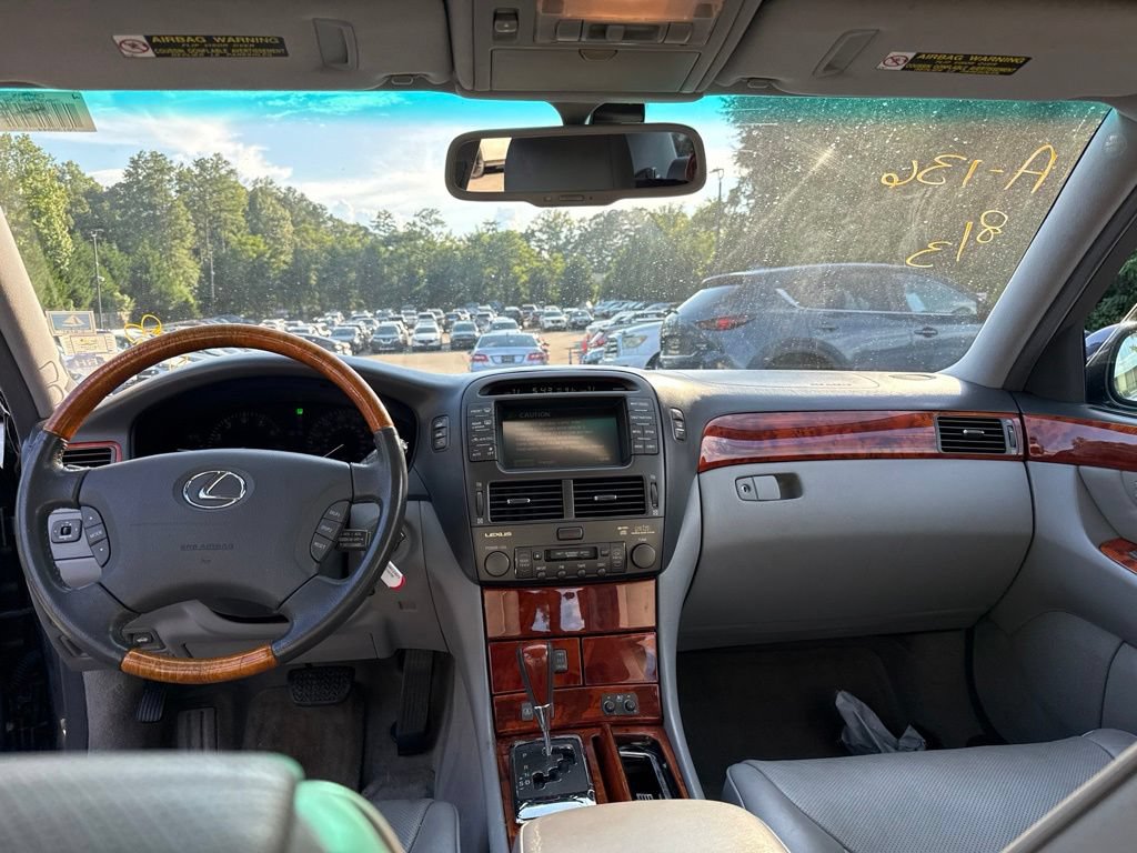 Used 2004 Lexus LS 430 w/ Modern Luxury Pkg RWD image 9
