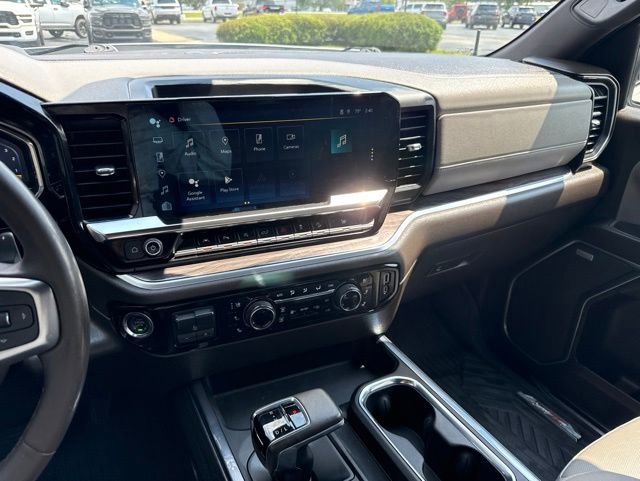 Used 2022 Chevrolet Silverado 1500 LTZ AWD/4WD image 19