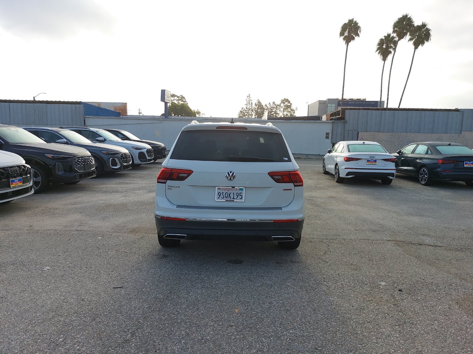 Used 2021 Volkswagen Tiguan SEL AWD/4WD image 6