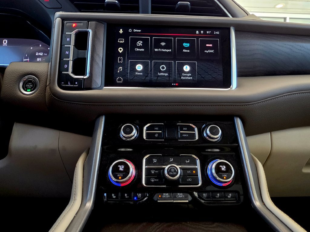Used 2024 GMC Yukon XL Denali AWD/4WD image 59