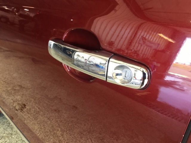 Used 2017 Buick Enclave Premium w/ Experience Buick Package image 11