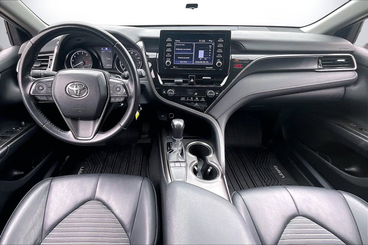 Used 2023 Toyota Camry SE image 16