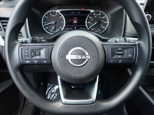 Used 2024 Nissan Rogue S AWD/4WD image 12