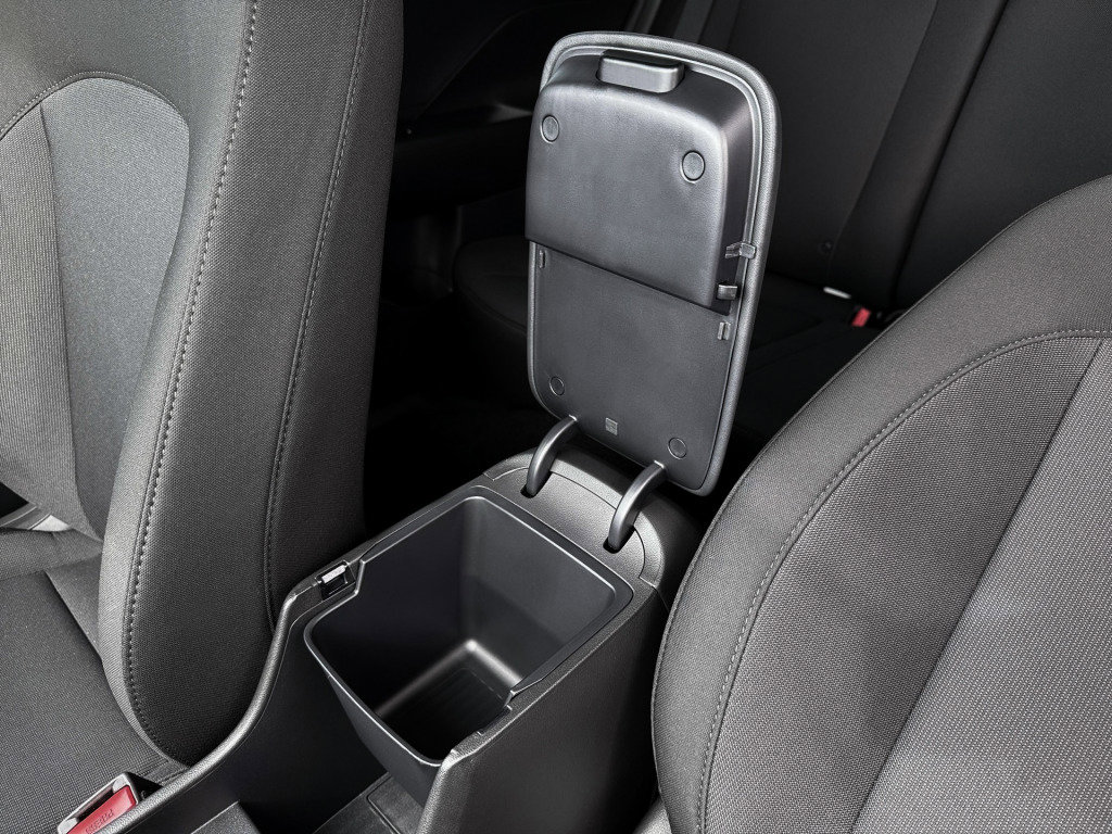 New 2026 Hyundai Kona SE FWD image 19