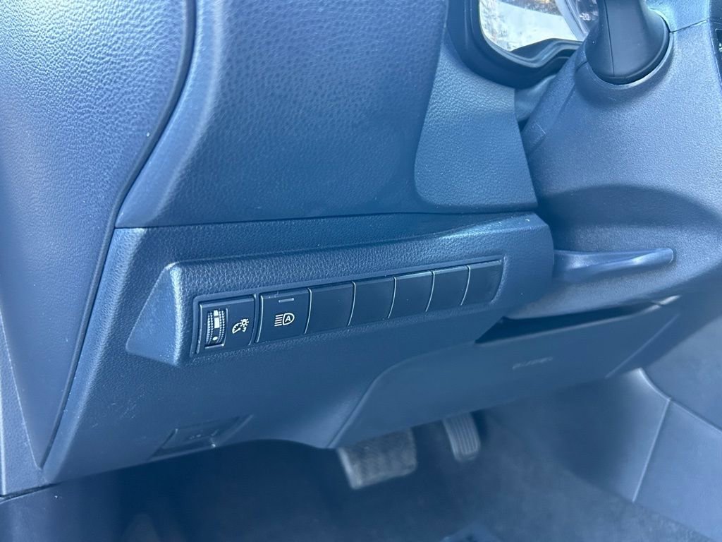 Used 2023 Toyota Corolla SE w/ SE Premium Package image 41