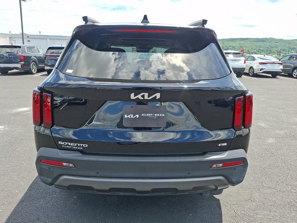 Certified 2023 Kia Sorento X-Line EX AWD/4WD image 5