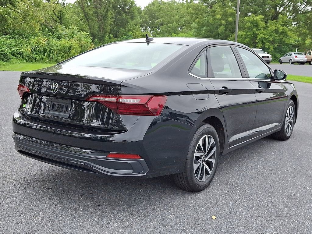 Used 2024 Volkswagen Jetta S image 6