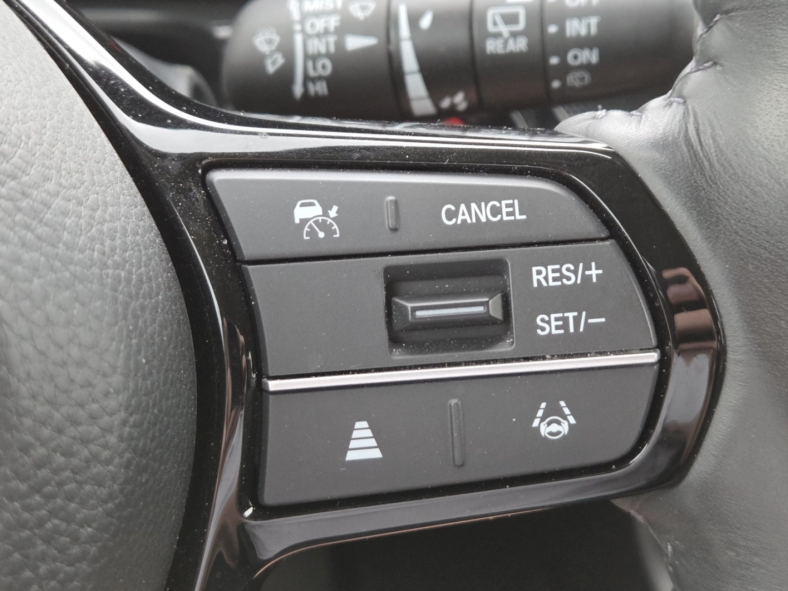 Used 2024 Honda CR-V EX-L image 7