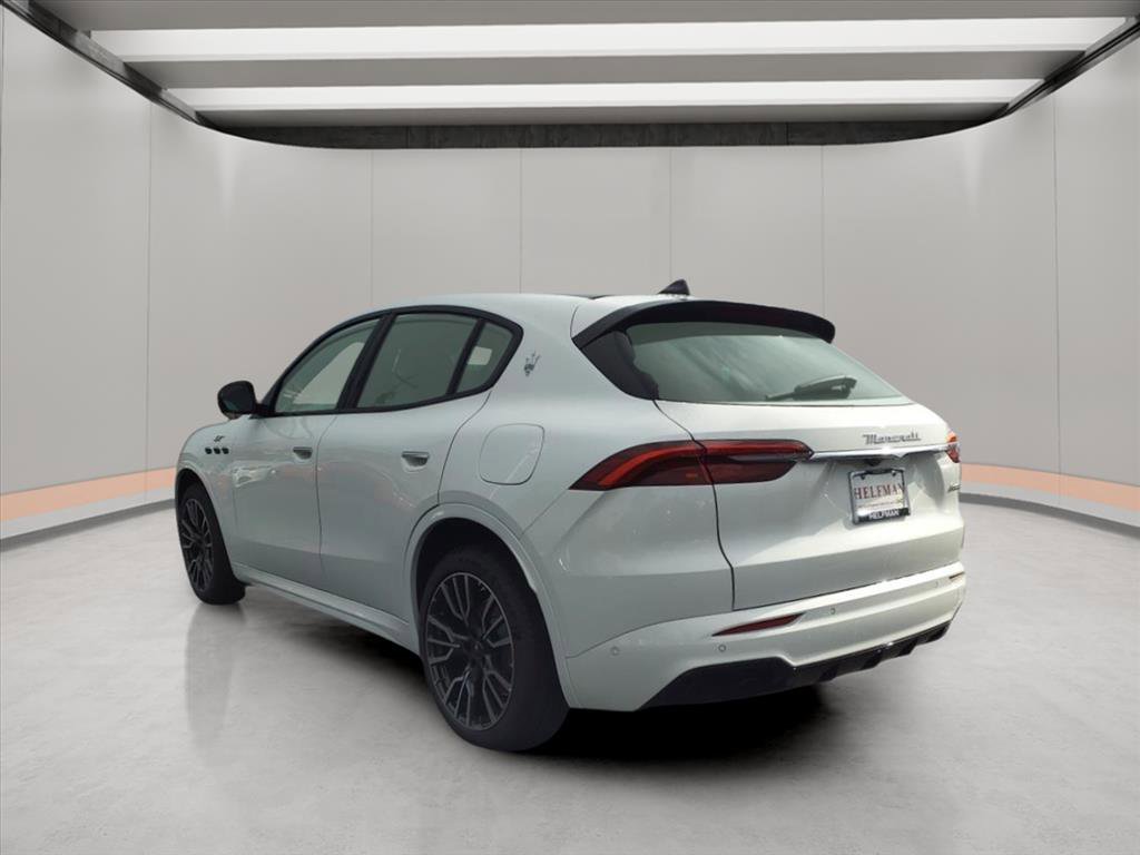New 2024 Maserati Grecale GT image 2