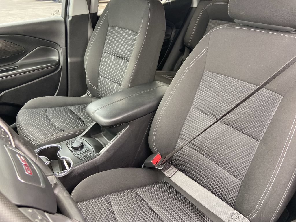 Used 2022 GMC Terrain SLE w/ Driver Convenience Package FWD image 14