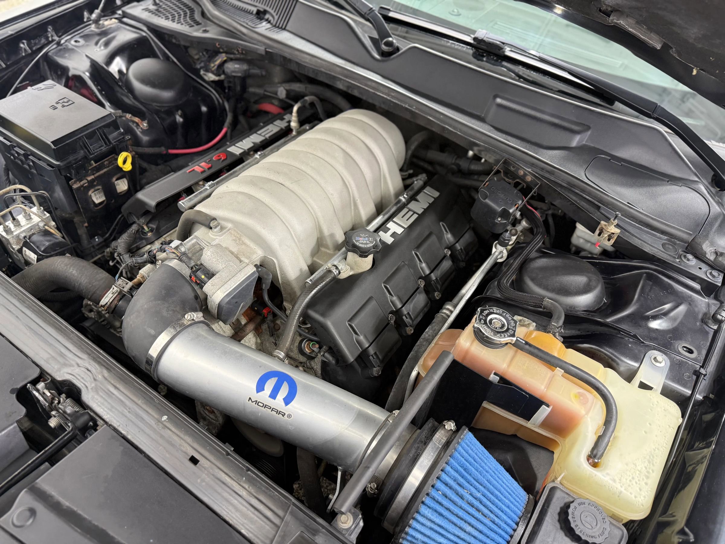 Used 2009 Dodge Challenger SRT8 w/ SRT Option Group II image 33