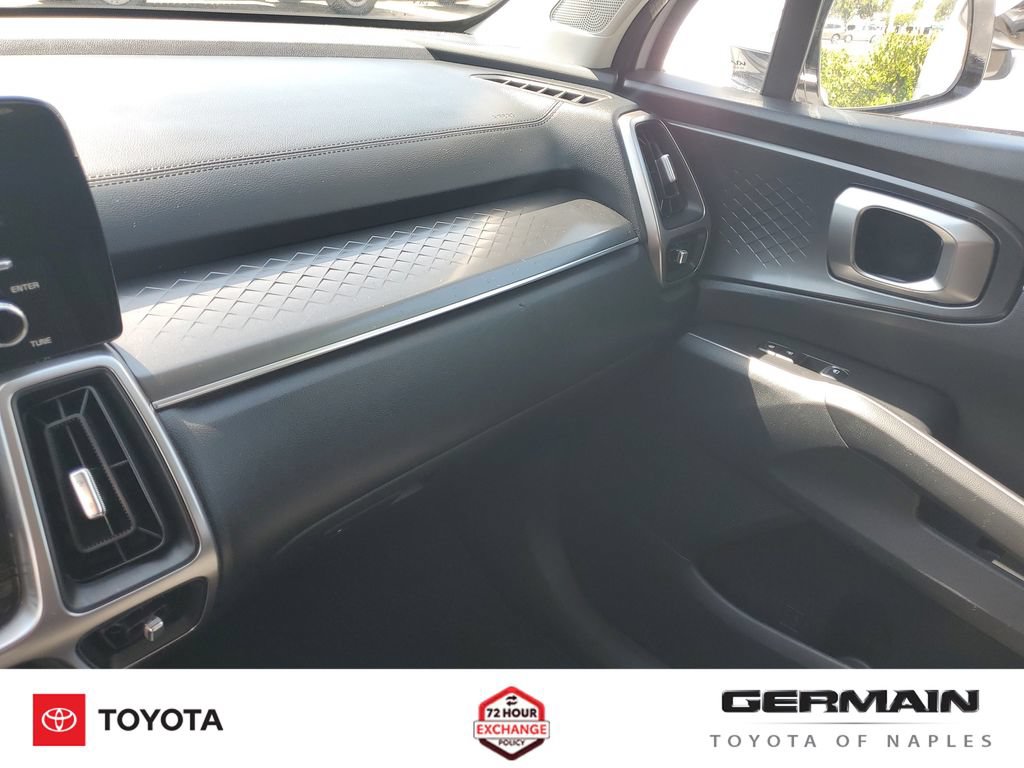 Used 2023 Kia Sorento LX AWD/4WD image 36