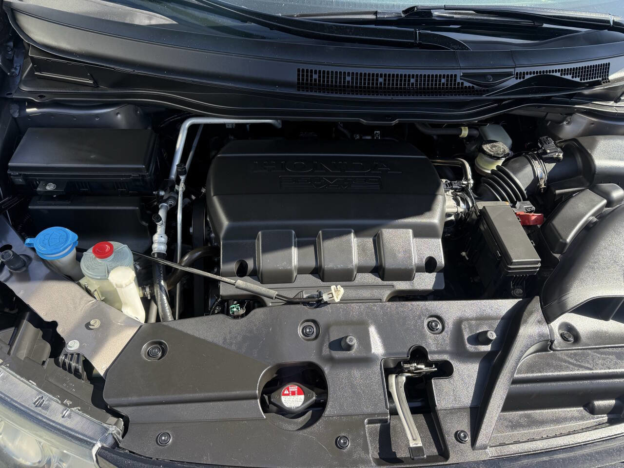 Used 2014 Honda Odyssey Touring Elite image 18