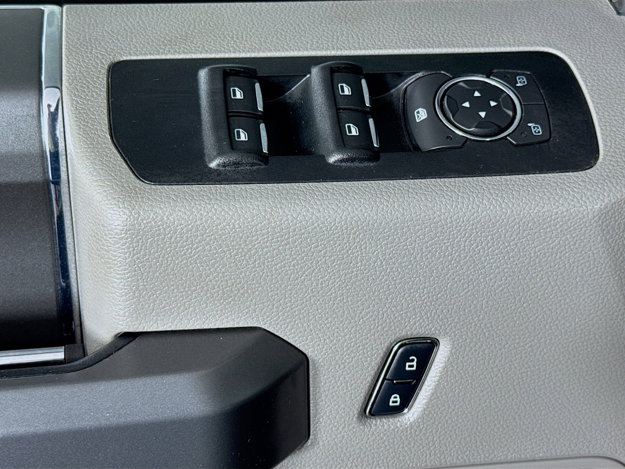 Used 2018 Ford F150 XLT w/ Equipment Group 301A Mid image 21