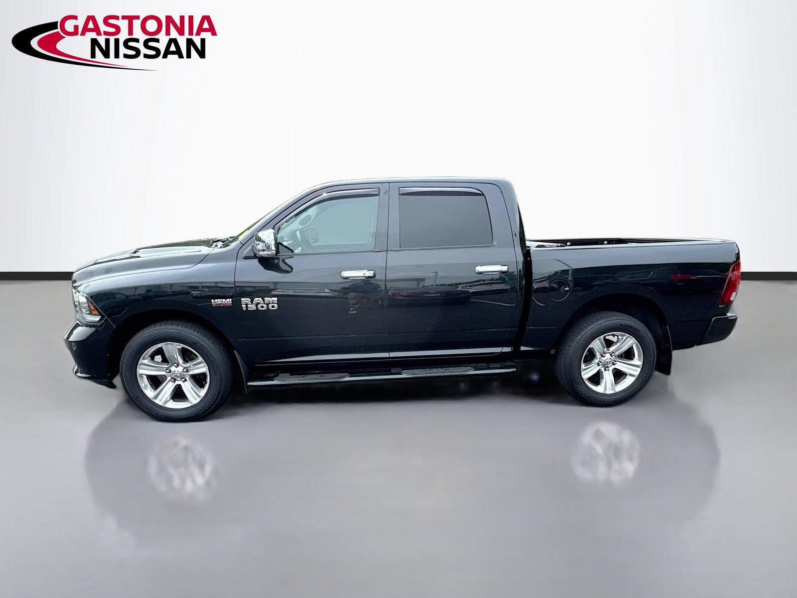 Used 2016 RAM 1500 Sport w/ Convenience Group AWD/4WD image 5