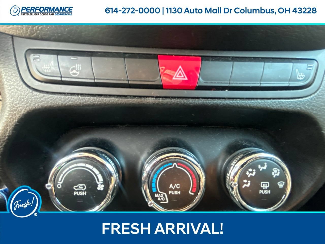Used 2017 Jeep Renegade Latitude w/ Cold Weather Group AWD/4WD image 23