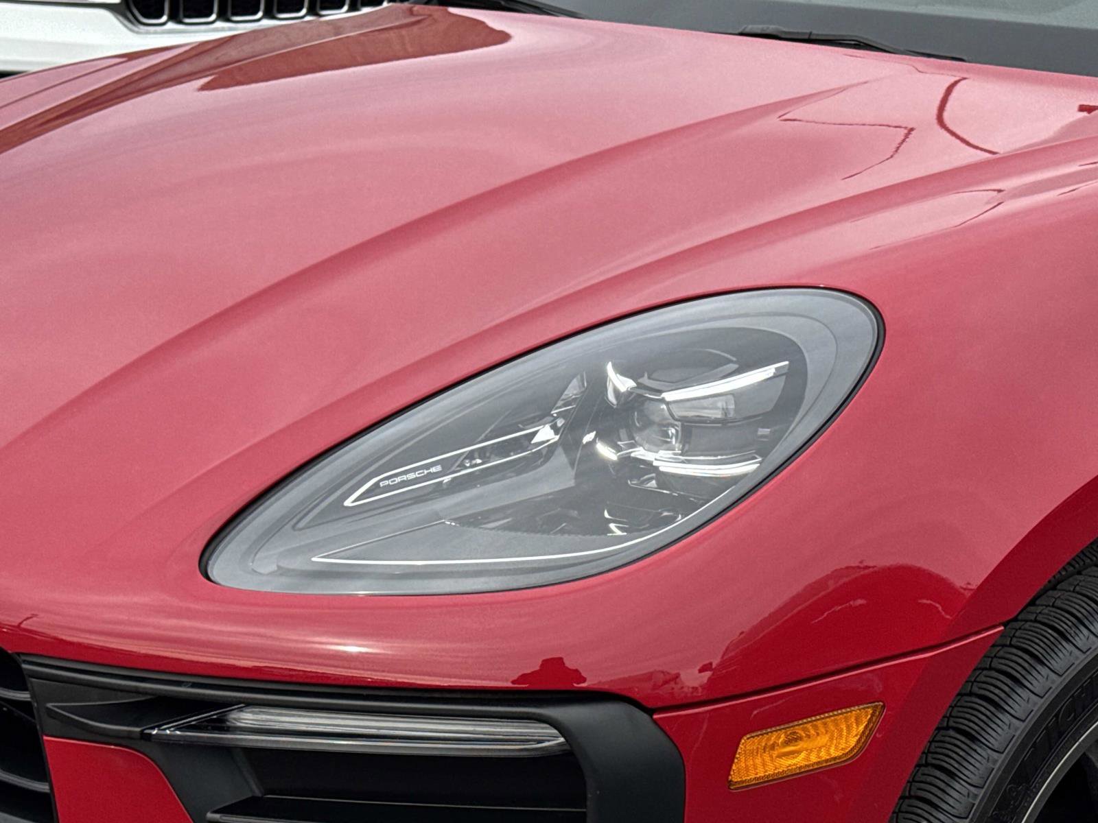 Used 2022 Porsche Macan image 27