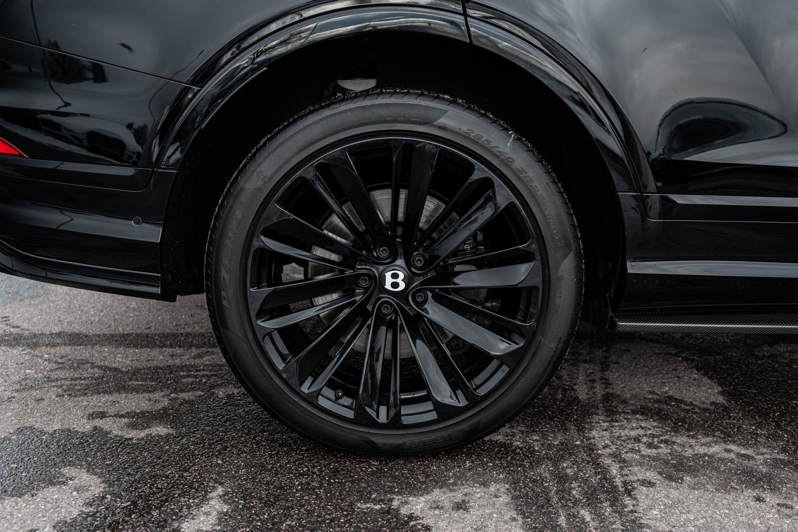 Used 2023 Bentley Bentayga Speed image 15