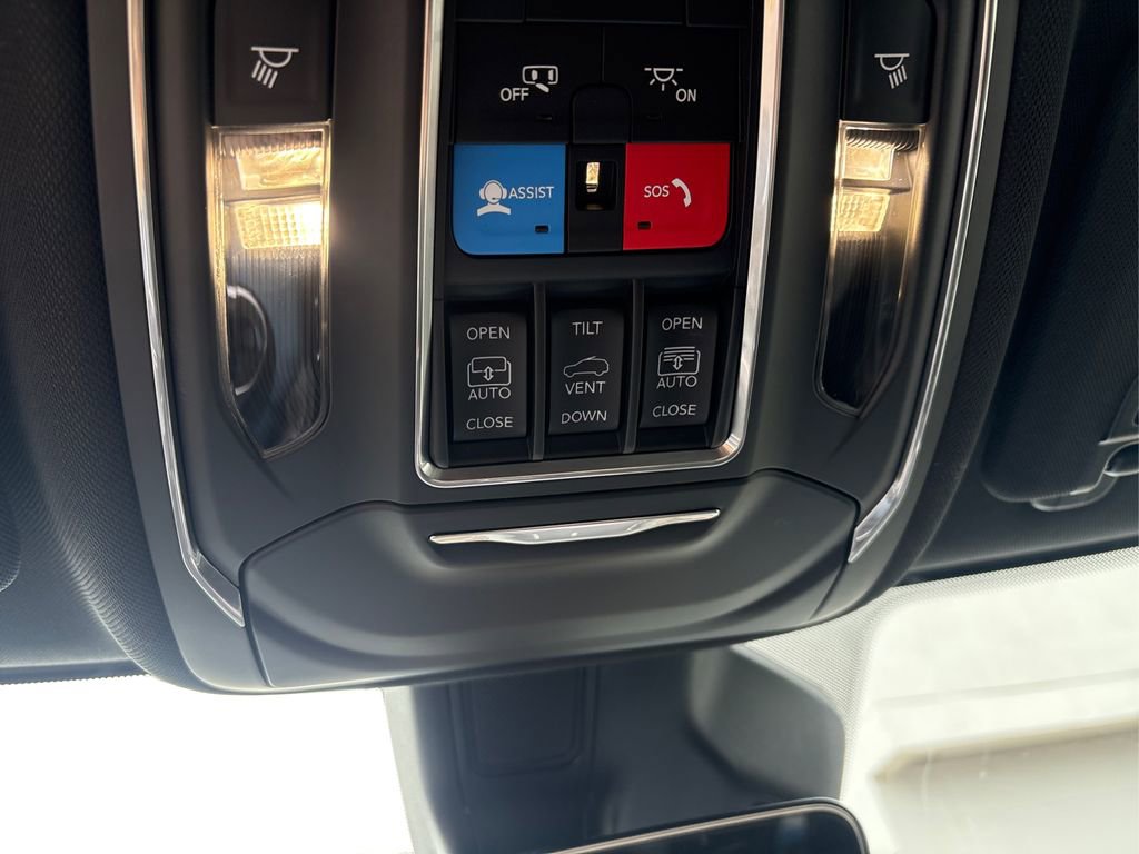 New 2026 Jeep Grand Cherokee L Limited w/ Limited Altitude Package image 18