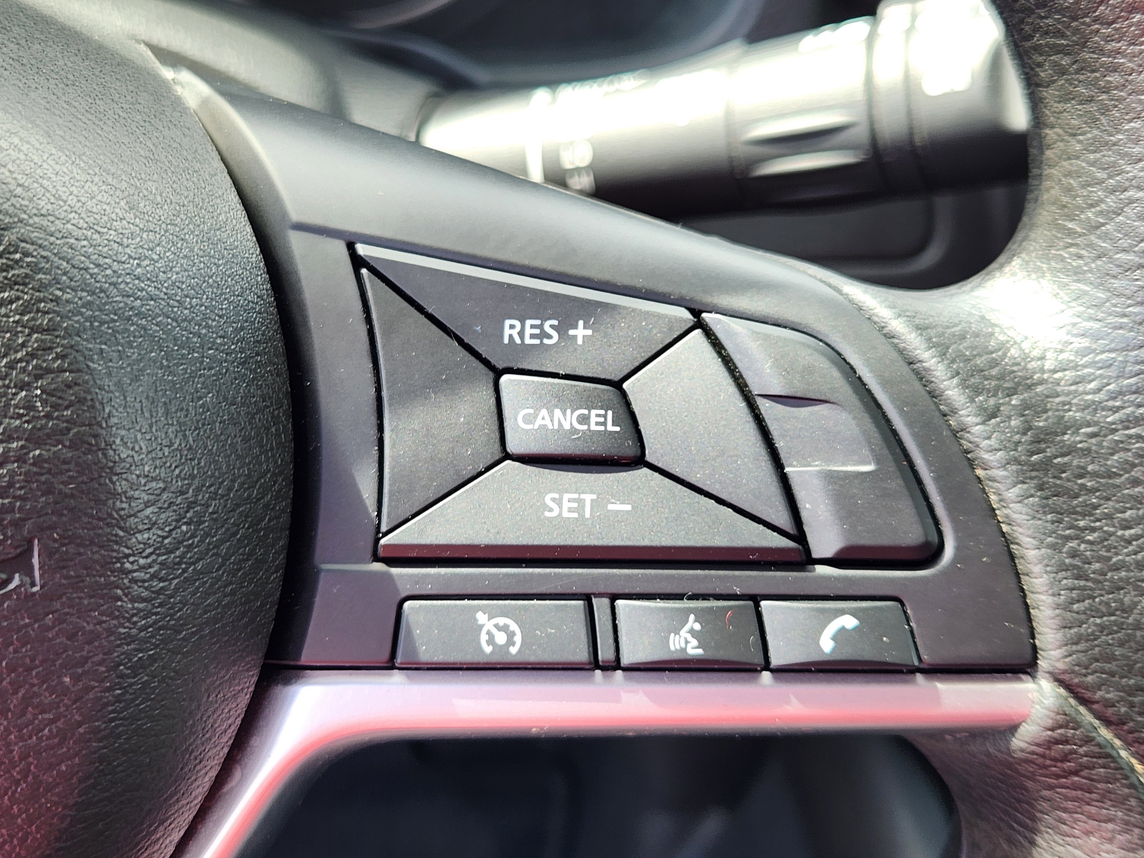 Used 2024 Nissan Leaf S image 23