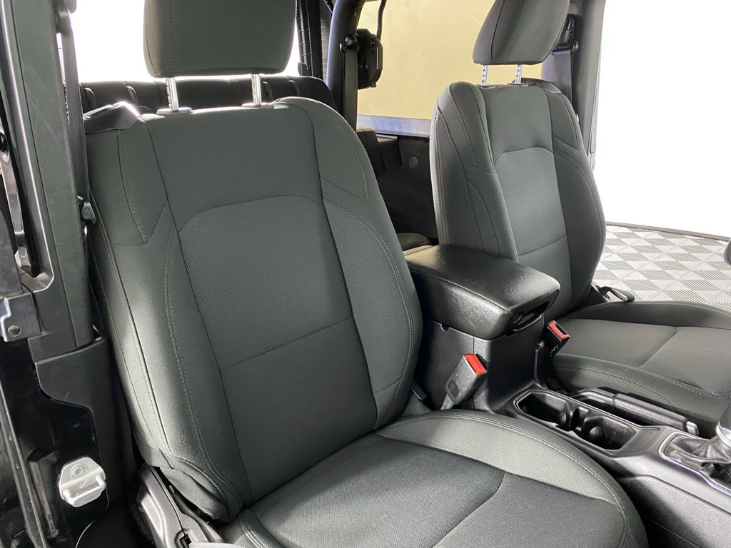 Used 2018 Jeep Wrangler Sport AWD/4WD image 11