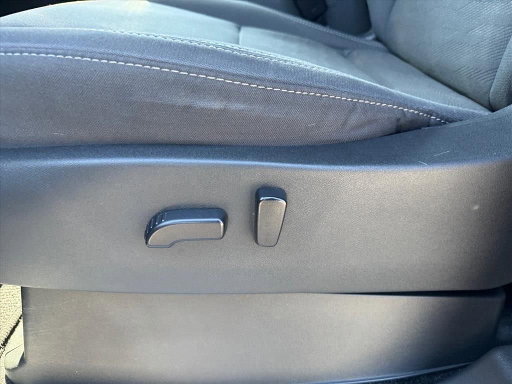 Certified 2023 Nissan Frontier SV w/ Midnight Edition Package image 14