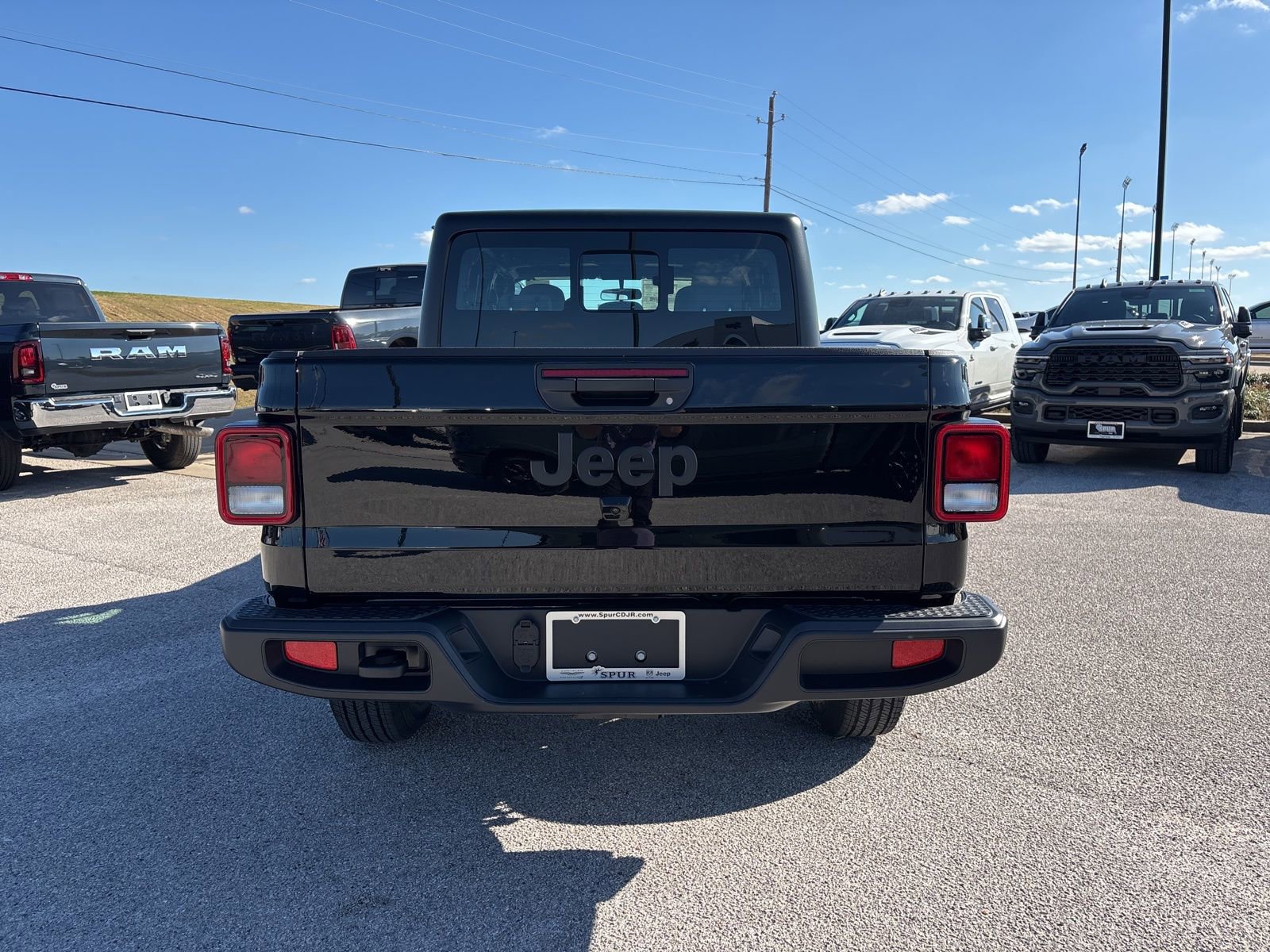 New 2026 Jeep Gladiator Sport image 5