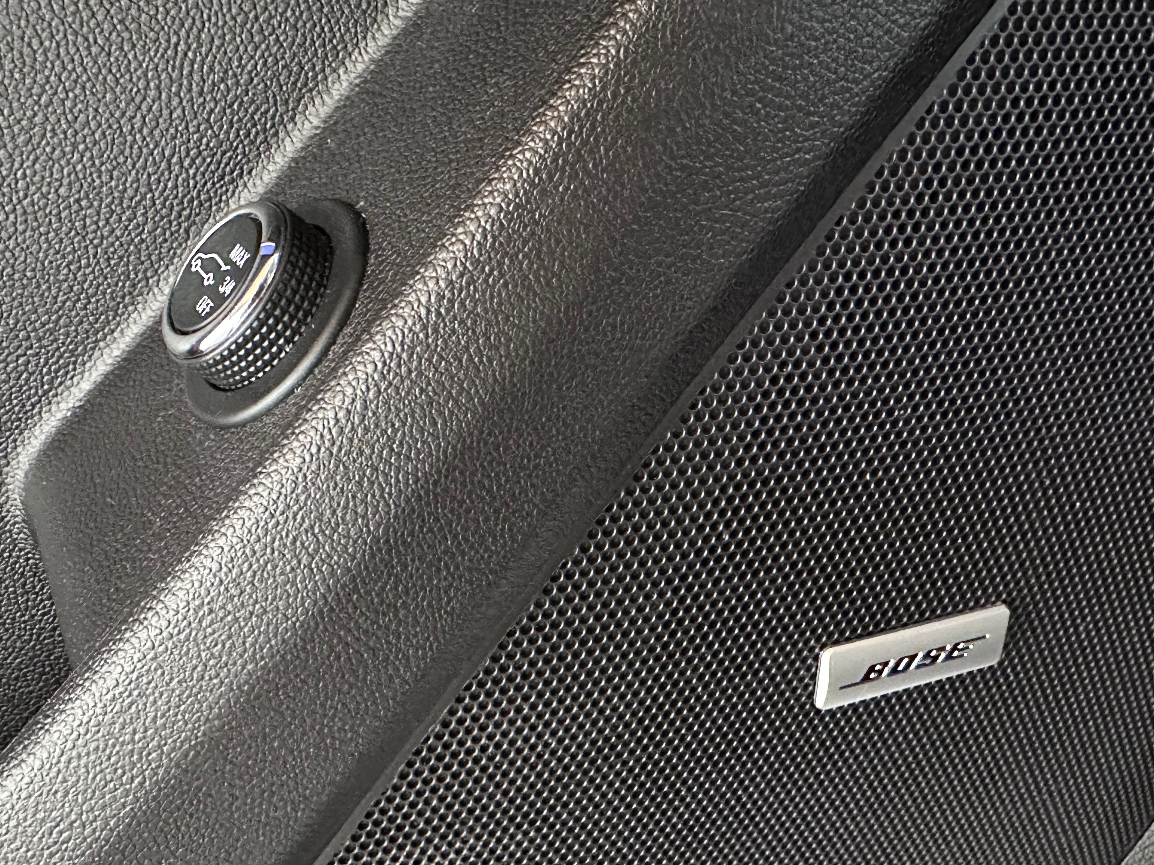 Used 2019 Chevrolet Traverse Premier w/ Driver Confidence II Package image 55