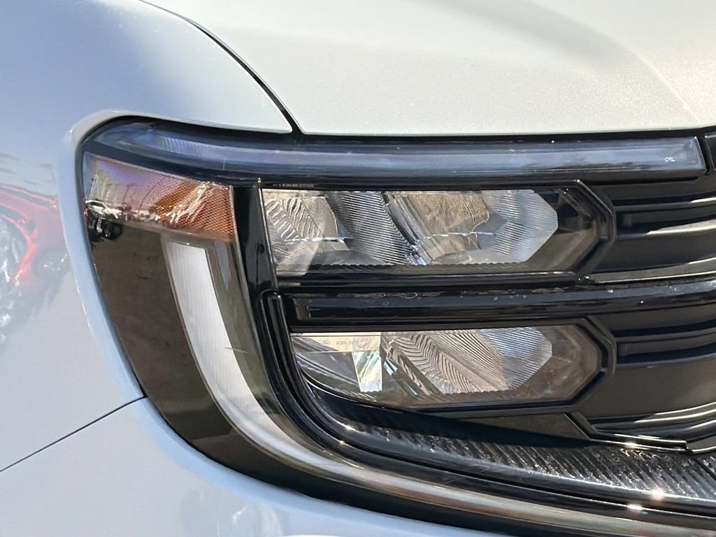 Certified 2025 Ford Expedition Max Active RWD image 5