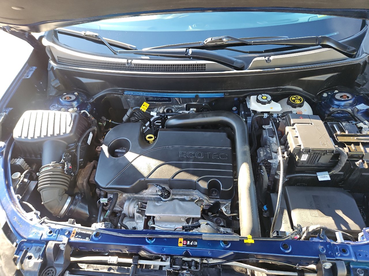 Used 2023 Chevrolet Equinox RS image 40