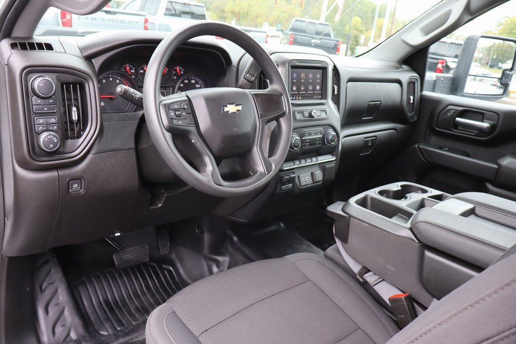 Used 2024 Chevrolet Silverado 3500 W/T w/ WT Convenience Package image 4