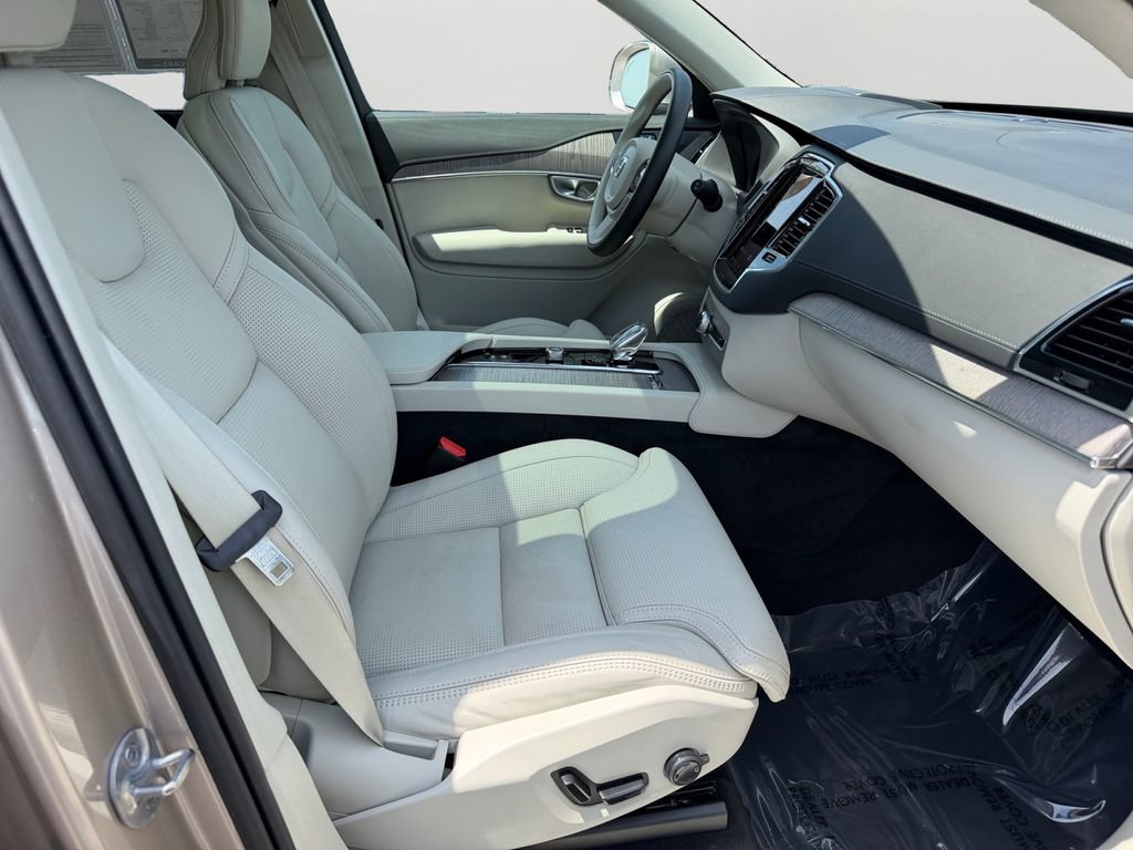Certified 2024 Volvo XC90 B6 Ultimate AWD/4WD image 8