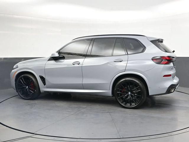 Used 2026 BMW X5 xDrive40i w/ M Sport Package AWD/4WD image 7