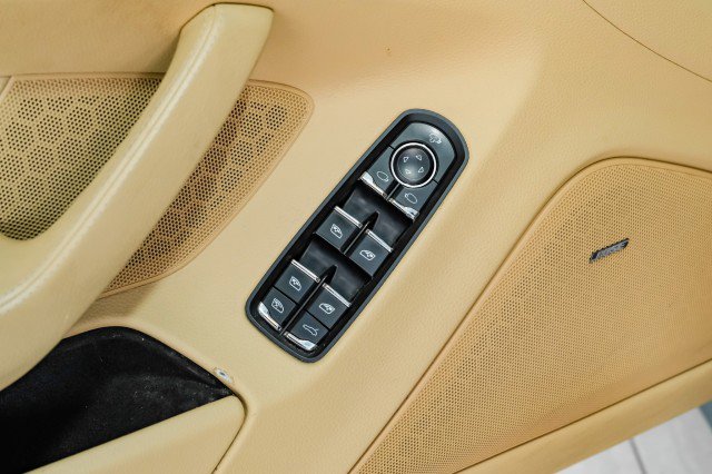 Used 2012 Porsche Panamera 4 image 42