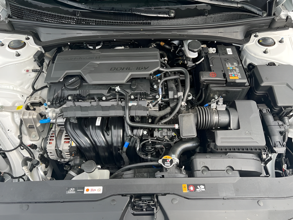 Used 2026 Hyundai Elantra Sport FWD image 10