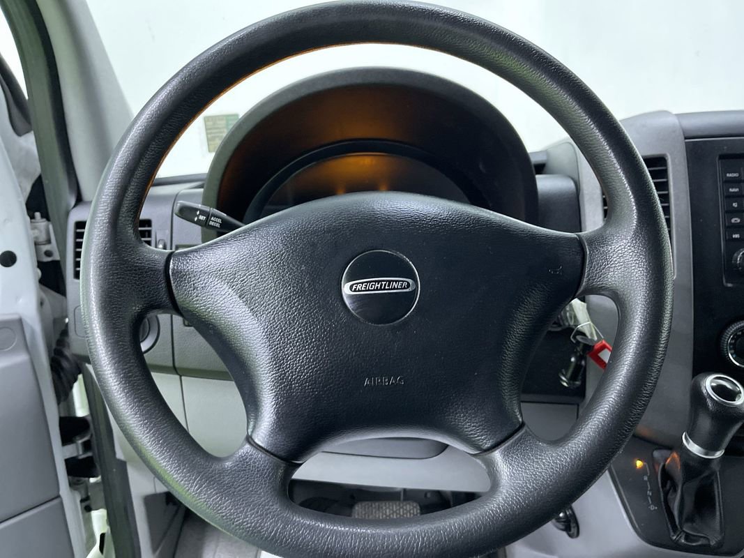 Used 2018 Freightliner Sprinter 2500 image 18