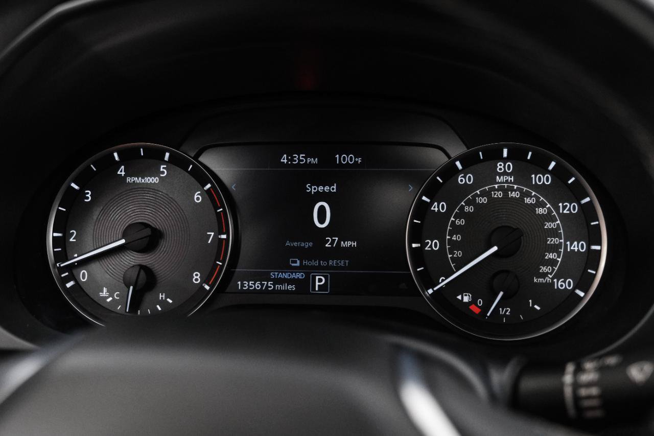 Used 2019 INFINITI QX50 Luxe w/ Navigation Package FWD image 17