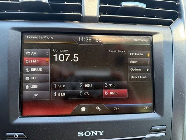 Used 2015 Ford Fusion Titanium FWD image 19