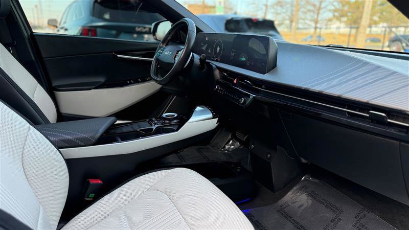 Used 2023 Kia EV6 GT-Line w/ GT-Line White Seat Package image 32