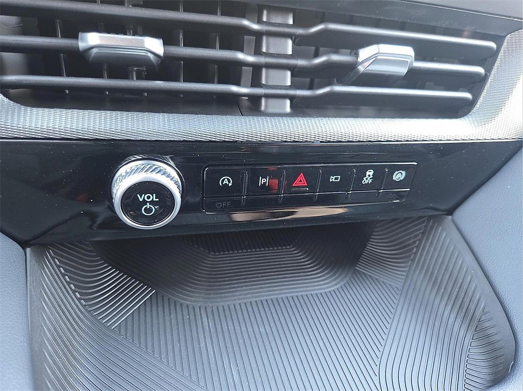 New 2026 Ford Explorer ST-Line w/ ST-Line Street Pack image 15