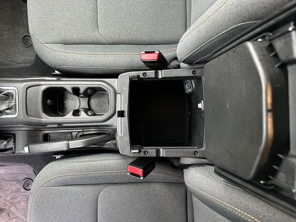 Used 2024 Jeep Wrangler Unlimited image 26