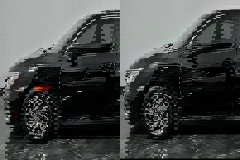 Used 2018 Honda Civic EX image 6