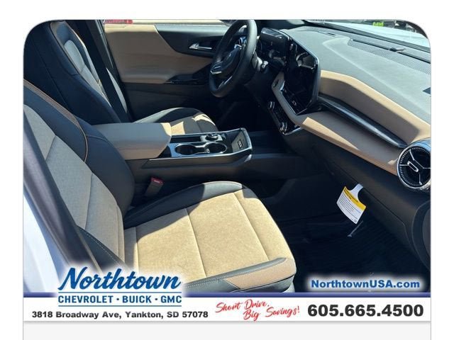 New 2026 Chevrolet Equinox ACTIV w/ Convenience Package III AWD/4WD image 18