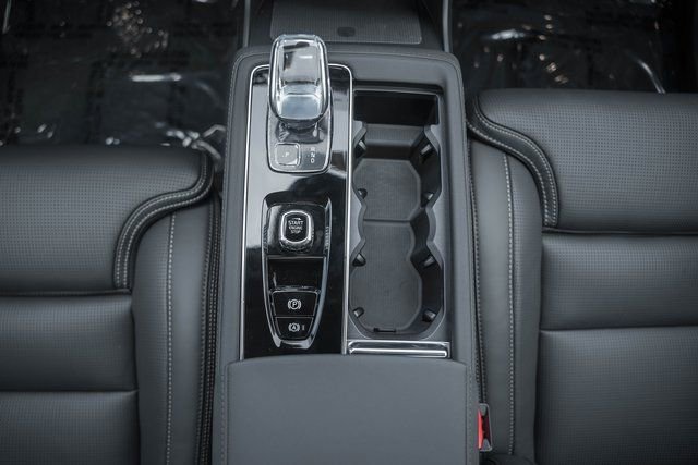 New 2026 Volvo XC90 B6 Ultra w/ Protection Package image 24