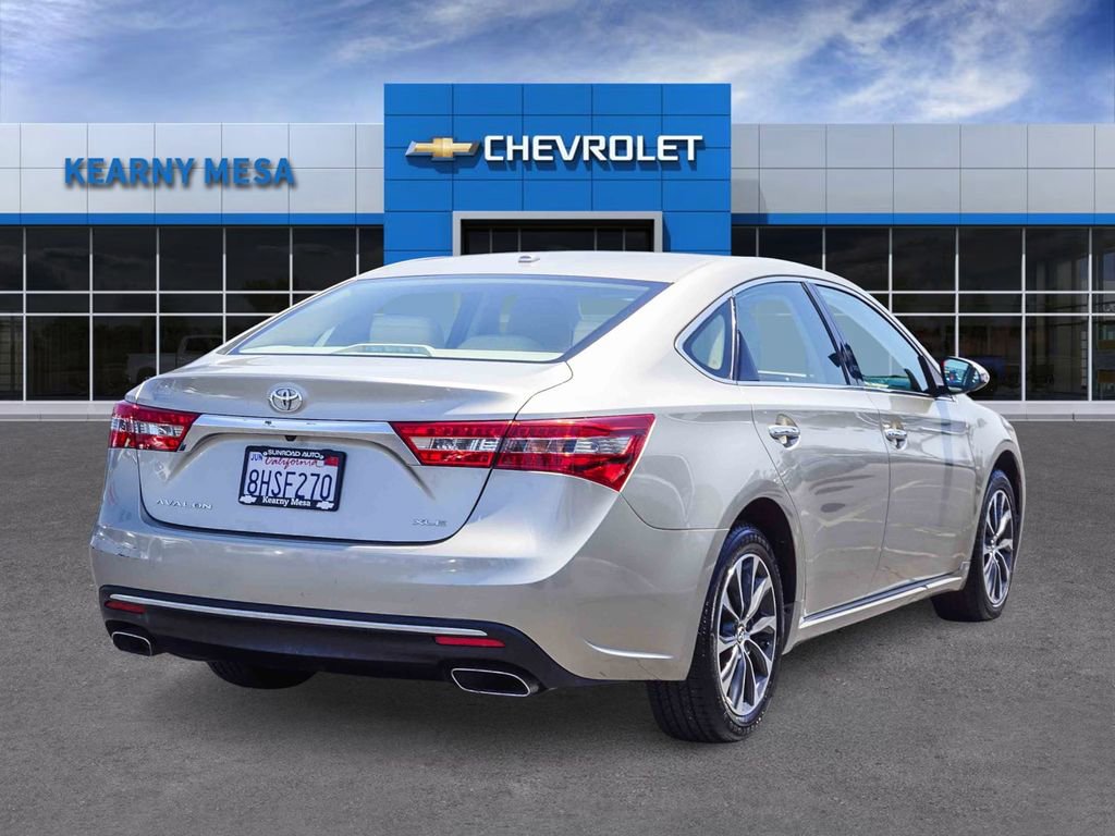 Used 2016 Toyota Avalon XLE w/ Preferred Accessory Package FWD image 6